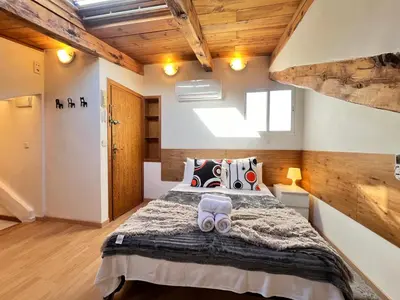 Cama o camas de una habitación en Acogedor Espoz Madrid Temporal