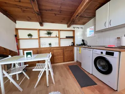 Una cocina o zona de cocina en Acogedor Espoz Madrid Temporal