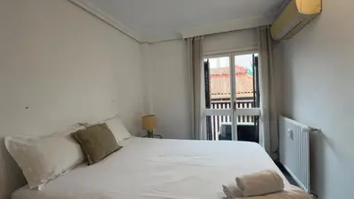 Cama o camas de una habitación en Centrally located and cosy in Madrid - Cava Baja
