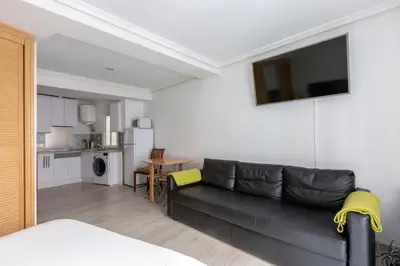 Una cocina o zona de cocina en Flat in Madrid Malasaña, Plaza España