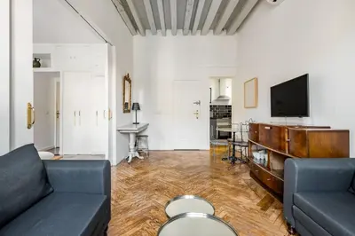 Una televisión o centro de entretenimiento en Fuencarral I - En el corazón de Madrid
