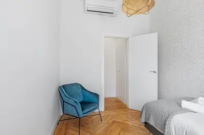 Cama o camas de una habitación en Refurbished and Bright-4Bedrooms 2Bathrooms - Goya