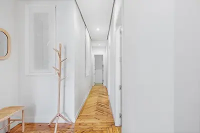 Plano de Refurbished and Bright-4Bedrooms 2Bathrooms - Goya