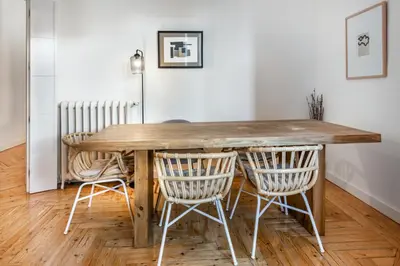 Plano de Amazing apartment - 4Bedrooms 2 Bathrooms - Goya