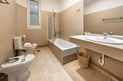 Un baño de Amazing apartment - 4Bedrooms 2 Bathrooms - Goya