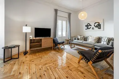 Una televisión o centro de entretenimiento en Amazing apartment - 4Bedrooms 2 Bathrooms - Goya