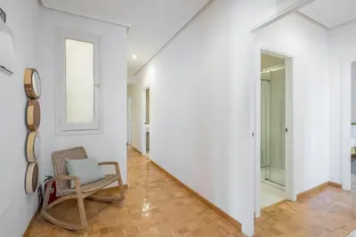 Plano de Spacious apartment-4Bedrooms 2Bathrooms - Goya