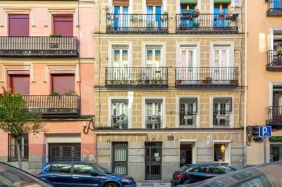 Edificio en el que se encuentra el apartamento