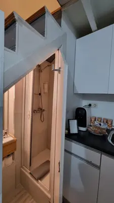 Una cocina o zona de cocina en Apartamento MADRID CENTRO MALASAÑA