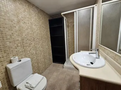 Un baño de Magico estudio en Plaza España