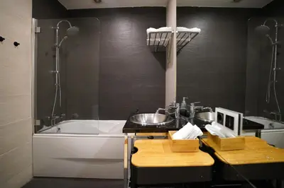 Un baño de Efímera House Madrid