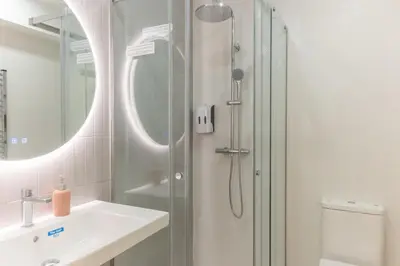 Un baño de Luxurious Studio Madrid Centro TEMPORAL PDD2915