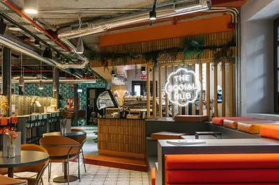 Zona de estar de The Social Hub Madrid Extended Stay