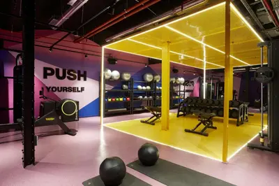 Gimnasio o instalaciones de fitness de The Social Hub Madrid Extended Stay