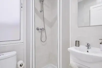 Un baño de Estudio Retiro-Ibiza 0