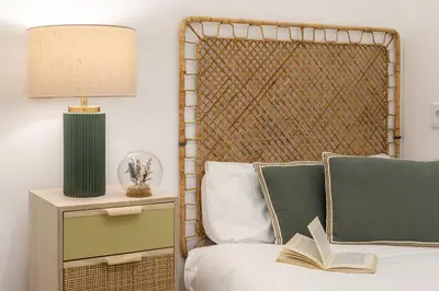 Cama o camas de una habitación en Queen's Chamberí Boutique II - Alojamiento Corta Estancia