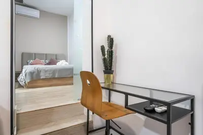 Cama o camas de una habitación en Cosy loft in the centre of Madrid - Reloj D