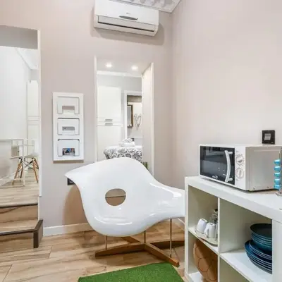 Modern studio near Gran Vía and key places - Reloj I