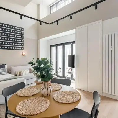 Victoria Chic Suites 01