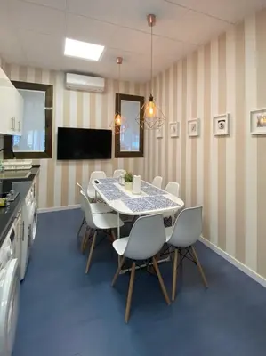 Una cocina o zona de cocina en Entire Apartment in the center - 10 pax