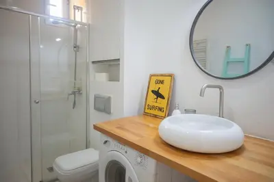 Un baño de For You Rentals Spring Urban Temporal PRI103C