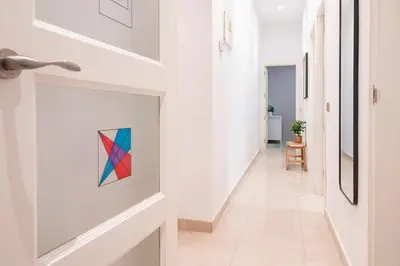 Plano de Exclusivo apartamento en el centro by beBalmy