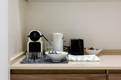 Utensilios para hacer té y café en 4- Hotel-style apartment in Puerta del Sol
