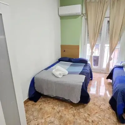 Apartamentos EconoStay Sol