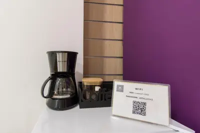 Utensilios para hacer té y café en Alexa Host Centro