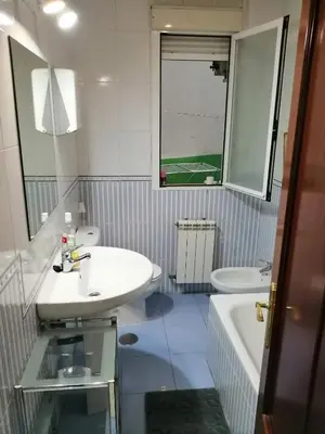 Un baño de Piso Económico en pleno Chamberi