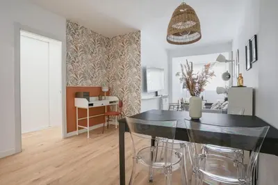 Una cocina o zona de cocina en Cozy stylish -1Bedroom 1Bathroom-Chamberí