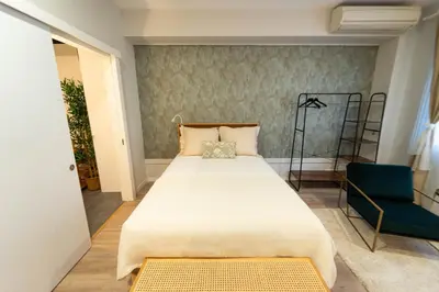 Cama o camas de una habitación en Apartamento al lado Estadio Santiago Bernabeu