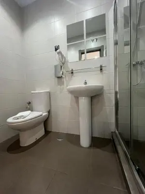 Un baño de Fuencarral Rooms