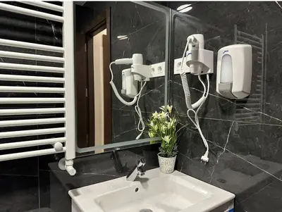 Un baño de Hostal Corazón de Madrid 2