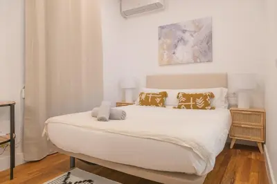 Cama o camas de una habitación en Centrally located apartment in Madrid