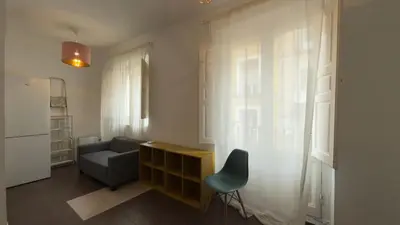 Zona de estar de Bright Apartment in the Heart of Lavapies - B41