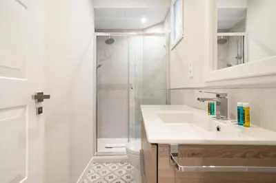 Un baño de Modern, brand-new apartment for 4 in Las Letras - Huertas