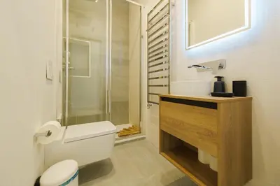 Un baño de Exclusive temporary flat with central balconies Temporal AFI332D