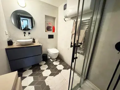 Un baño de La Vida Malasana Central Apartment for 4 Guests