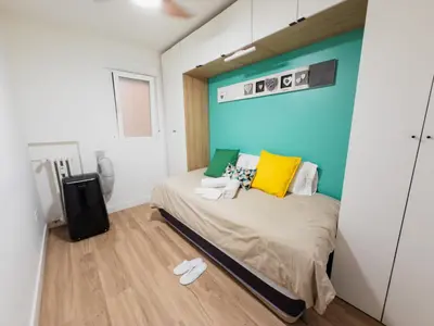 Cama o camas de una habitación en Madrid Puerta de Toledo en el centro de la ciudad Apartamento moderno en Madrid ideal para estancias corporativas y media estancia 15 días o mas Espacios amplios y confortables
