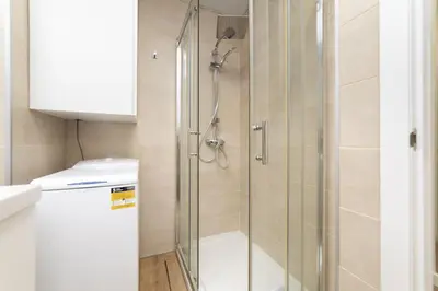 Un baño de Luxury III - Ferga Suites