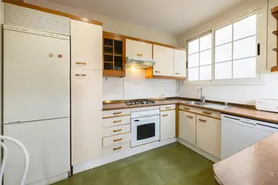 Una cocina o zona de cocina en temporary apartment in the Salamanca neighborhood AAM242