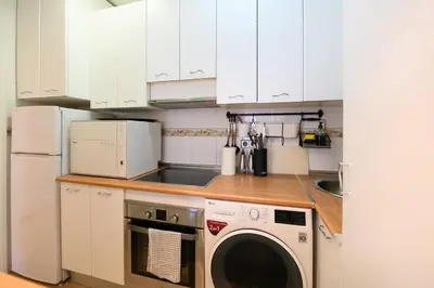 Una cocina o zona de cocina en Lovely apartment temporal Madrid Centro SBE282D