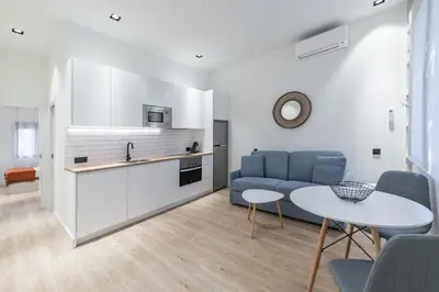 Una cocina o zona de cocina en Fantastico Apartamento en Azca QB