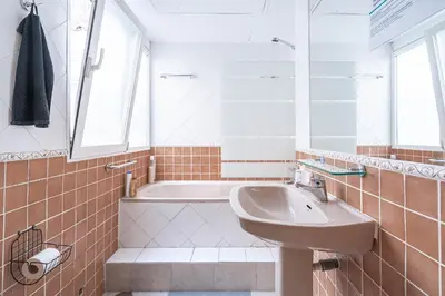 Un baño de Terraza, luminoso y bien situado