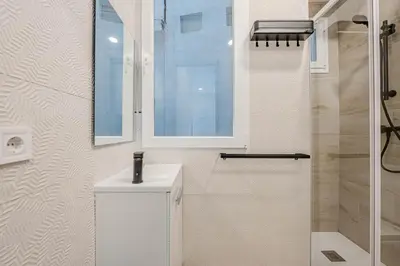 Un baño de La Latina Gem Seasonal