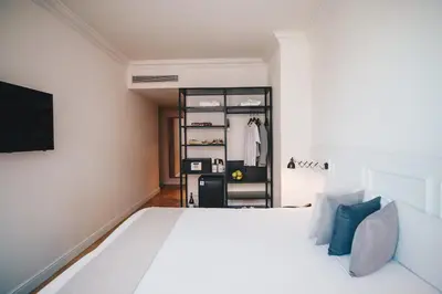 Cama o camas de una habitación en Dear Hotel Madrid