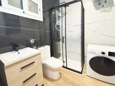 Un baño de Céntrico, luminoso y nuevo