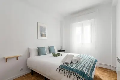 Cama o camas de una habitación en La Latina Life - 2 dormitorios con Balcón