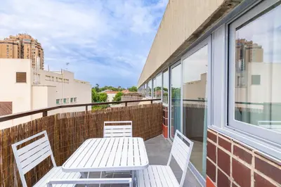 Un balcón o terraza de HA Retiro Suites